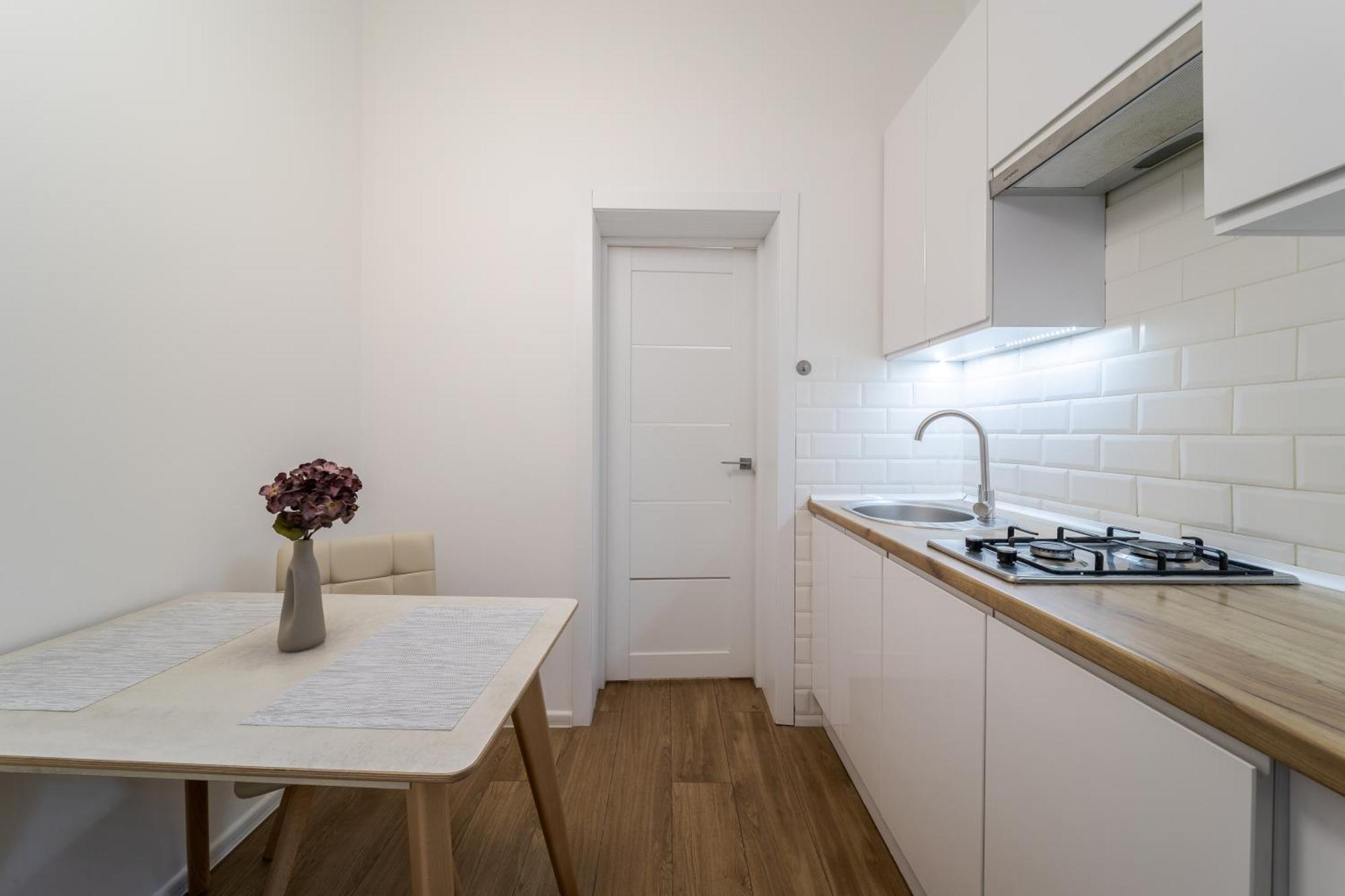 Demar Apart Chehova Lviv Ngoại thất bức ảnh